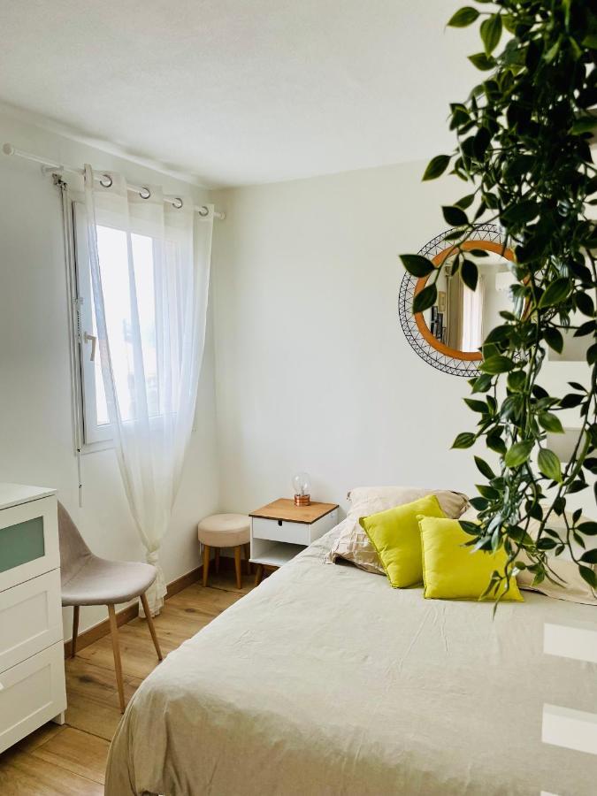 Studio Cosy Avec Terrasse Et Garage Saint-Laurent Du Var Limitrophe Nice Экстерьер фото